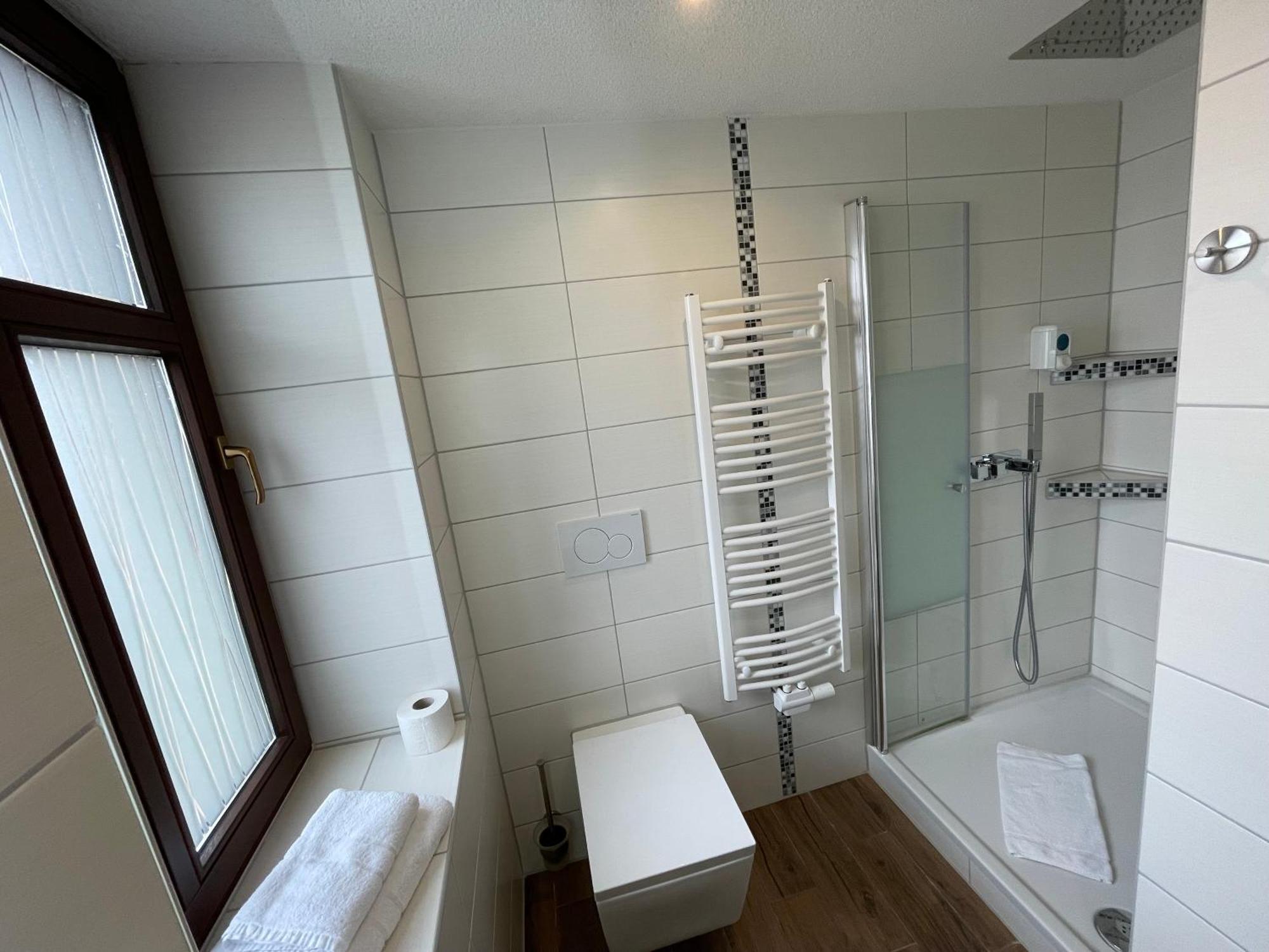 Avenue Das Gaestehaus Хемниц Экстерьер фото
